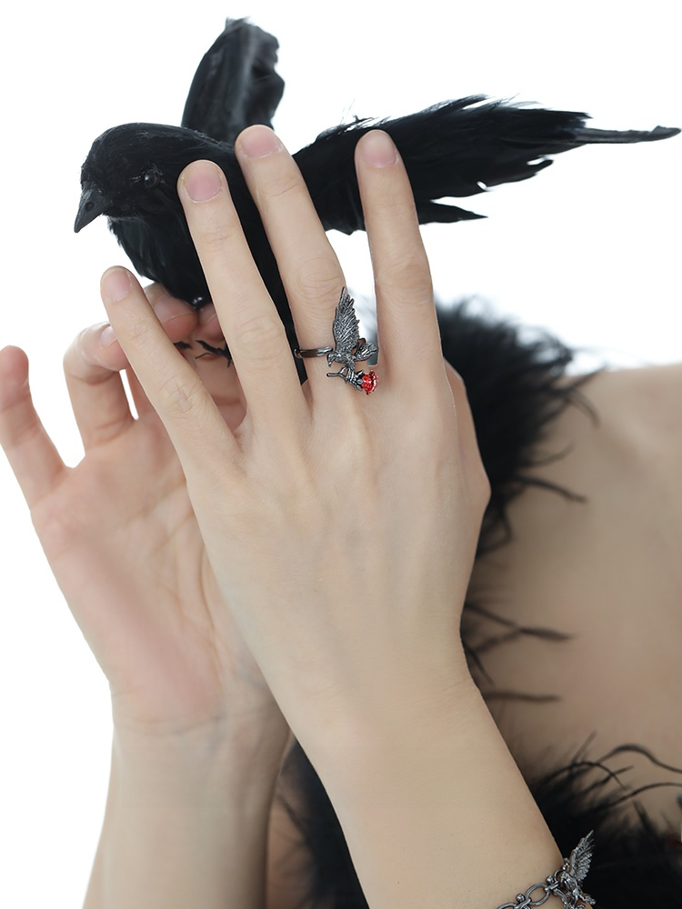 Red Glass Crow Ring – Gothic Crystal Raven Adjustable Ring
